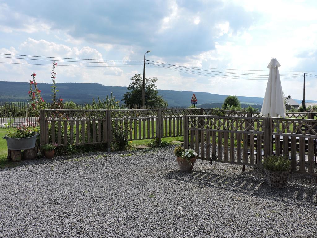 Cozy Apartment In Stoumont With Private Terrace ภายนอก รูปภาพ